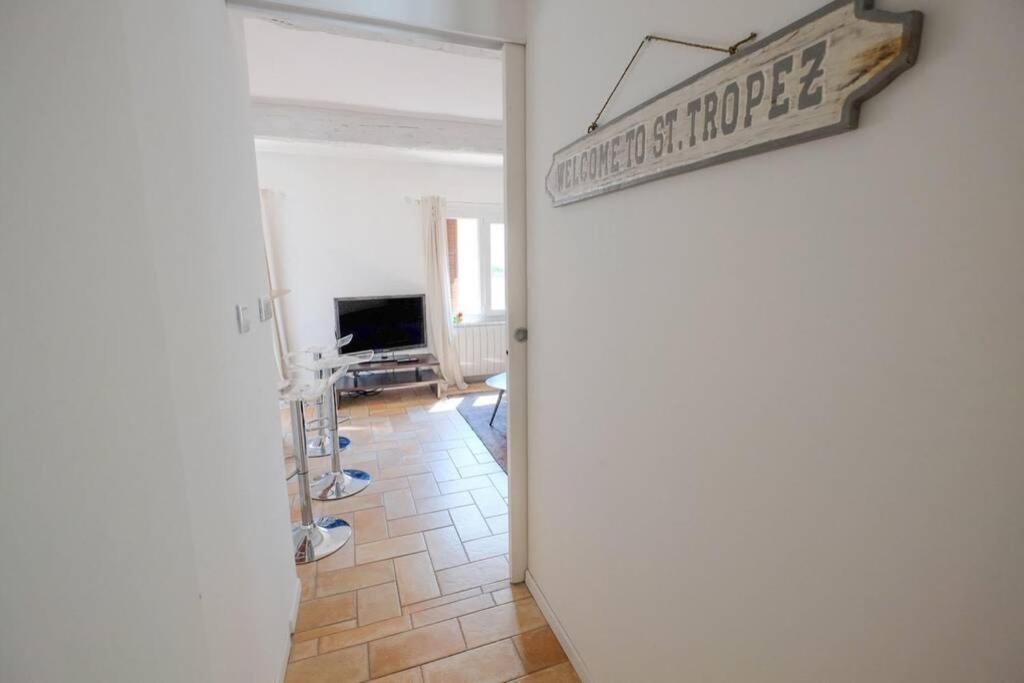 Appartement Centre Ville St Maxime, Plage A Pied Сент-Максім Екстер'єр фото